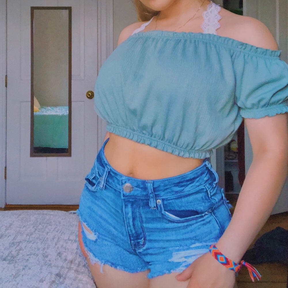 Puffy Sleeves Off-the-shoulder Smocked Crop Top